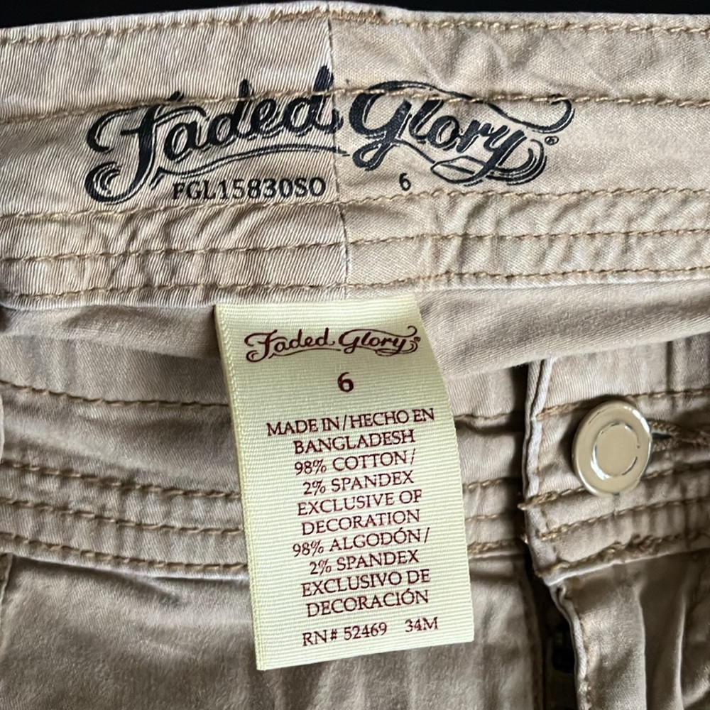 Capris pants - Picture 4 of 5